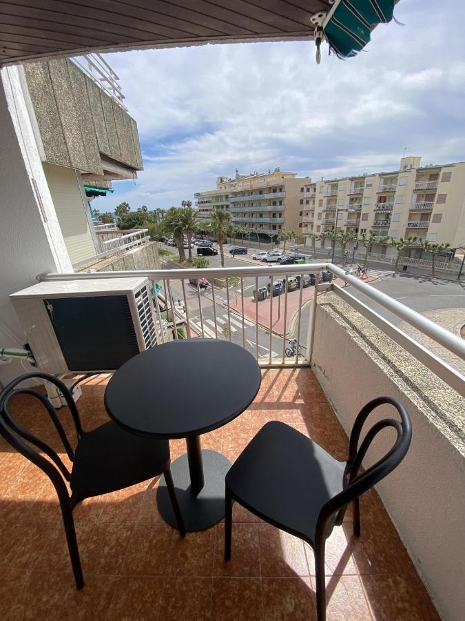 For A Stay Regueral Mar 坎布里尔斯 外观 照片